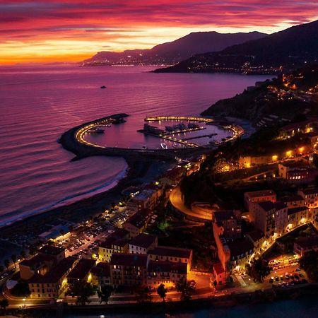 Appartamento Carrerapiana Pigna Bagian luar foto